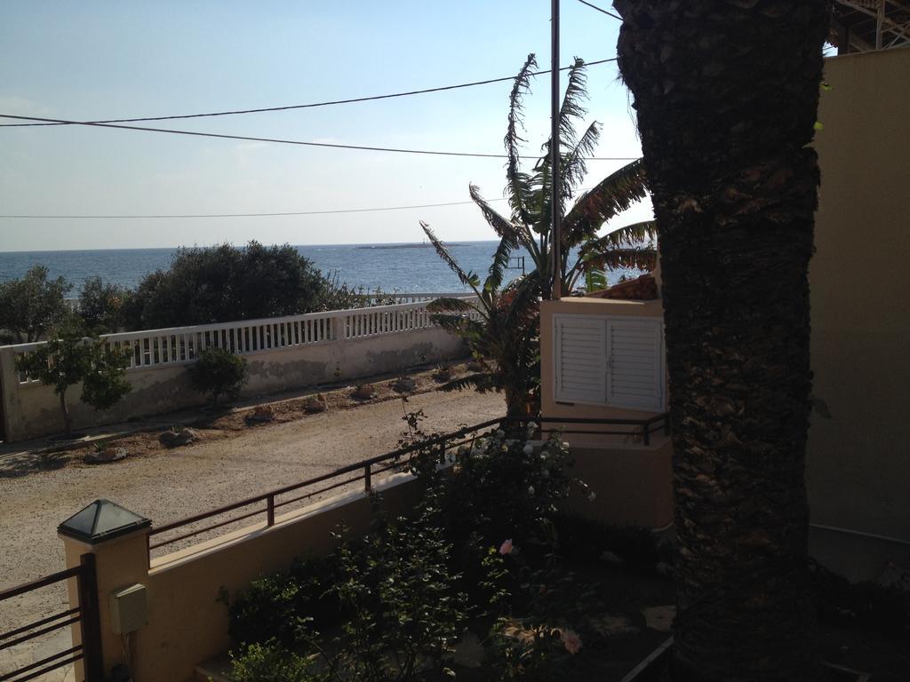 Villa Surf House Artemida  Exterior foto